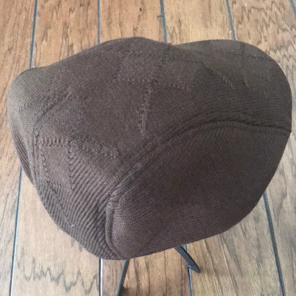 Aldo cap⭐️.  Size M/L